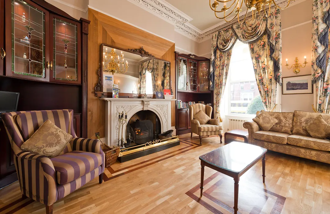Roxford Lodge Hotel-1